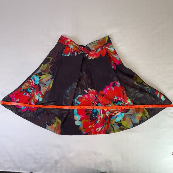 Trina Turk Julienne Trousdale Floral Pleated Skirt Knee Length Size 0 - Picture 6 of 11